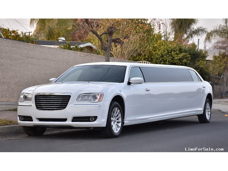 Used 2014 Chrysler 300 Sedan Stretch Limo - Ontario - $59,900 - Limo ...