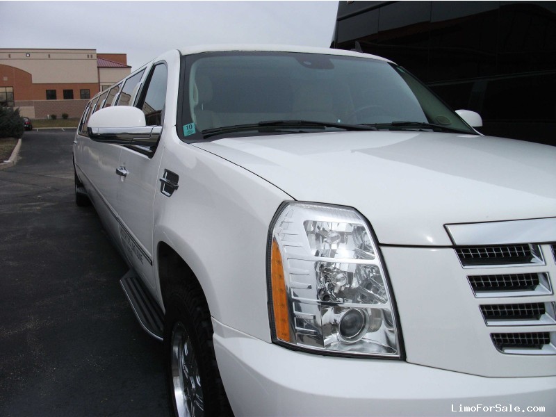 Used 2007 Cadillac Escalade SUV Stretch Limo  - Loveland, Ohio - $19,900