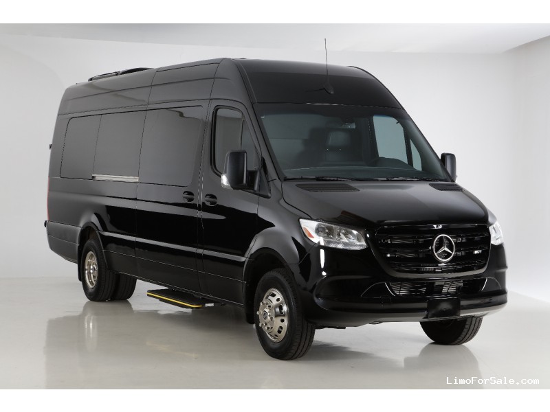 New 2023 Mercedes-Benz Sprinter Van Limo Specialty Conversions - Anaheim, California - $159,900