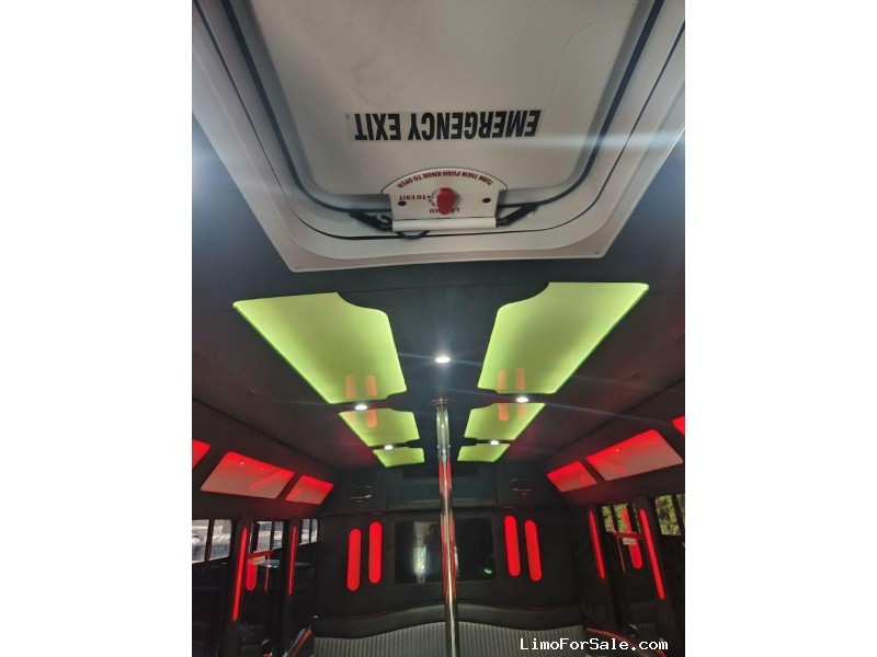Used 2019 Ford E-450 Mini Bus Limo Starcraft Bus - fontana, California - $82,995