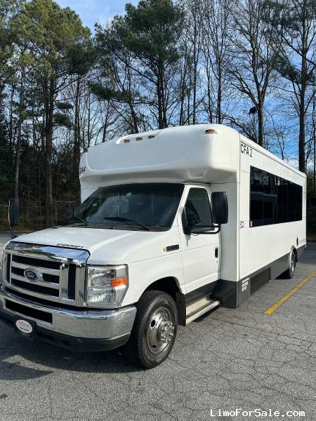 2018, Mini Bus Shuttle / Tour, Starcraft Bus