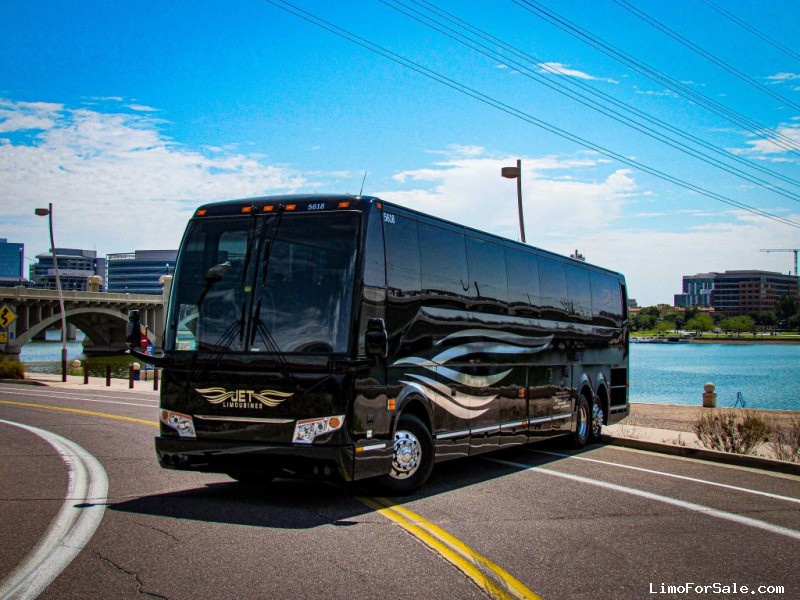 Used 2014 Prevost H3-45 VIP Motorcoach Shuttle / Tour  - Phoenix, Arizona  - $199,000