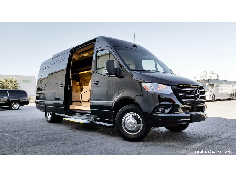 Used 2020 Mercedes-Benz Sprinter Van Shuttle / Tour Executive Coach Builders - Las Vegas, Nevada - $195,000