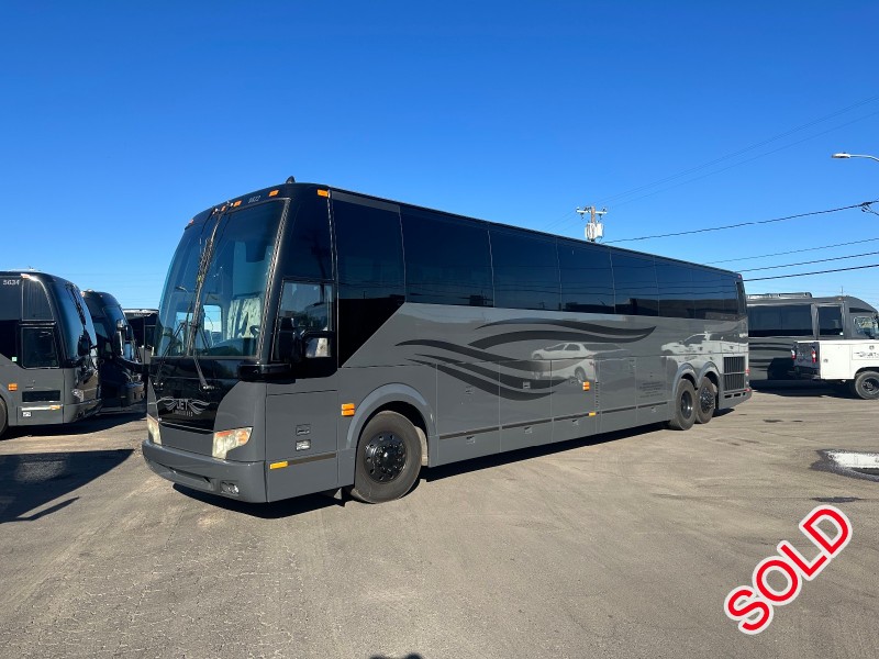 Used 2014 Prevost H3-45 VIP Motorcoach Shuttle / Tour  - Phoenix, Arizona  - $195,900
