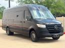 2019, Van Limo