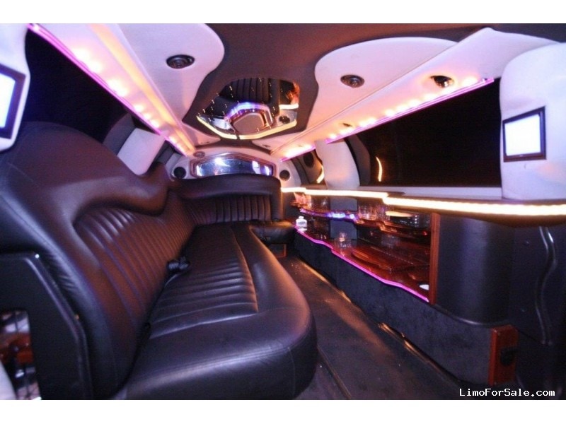 Used 2007 Lincoln Town Car Sedan Stretch Limo DaBryan Winona