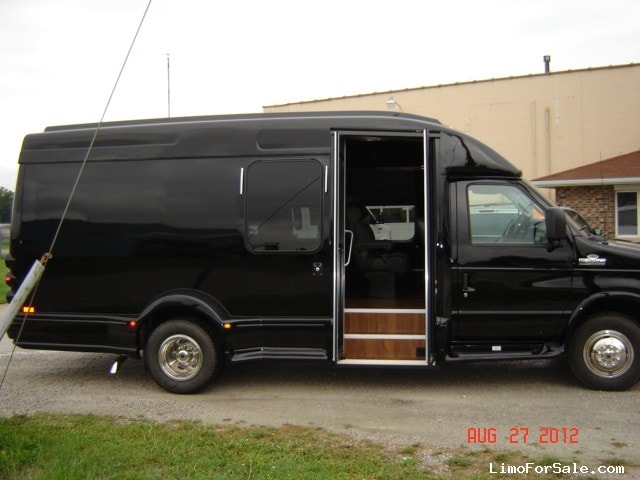 Used ford e350 turtle top bus #1