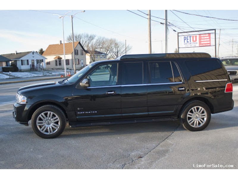 Used 2013 Lincoln Navigator L CEO SUV Executive Coach Builders - Milwaukee, Wisconsin - $40,000