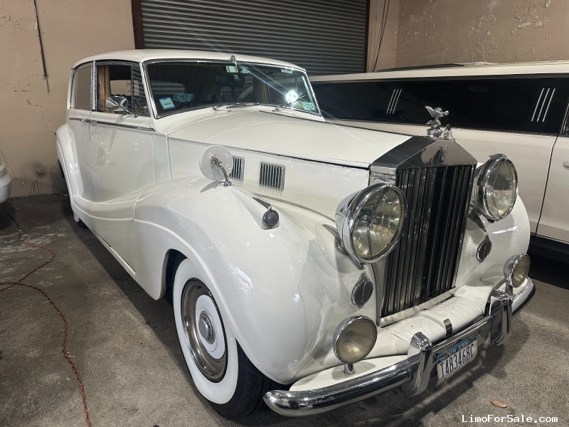 Used 1951 Rolls-Royce Wraith Antique Classic Limo  - Brooklyn, New York    - $45,000