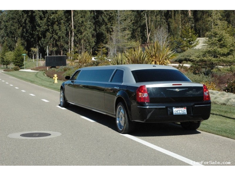 Used 2010 Chrysler 300 Sedan Stretch Limo Ultimate Coachworks - Nipomo, California - $23,000